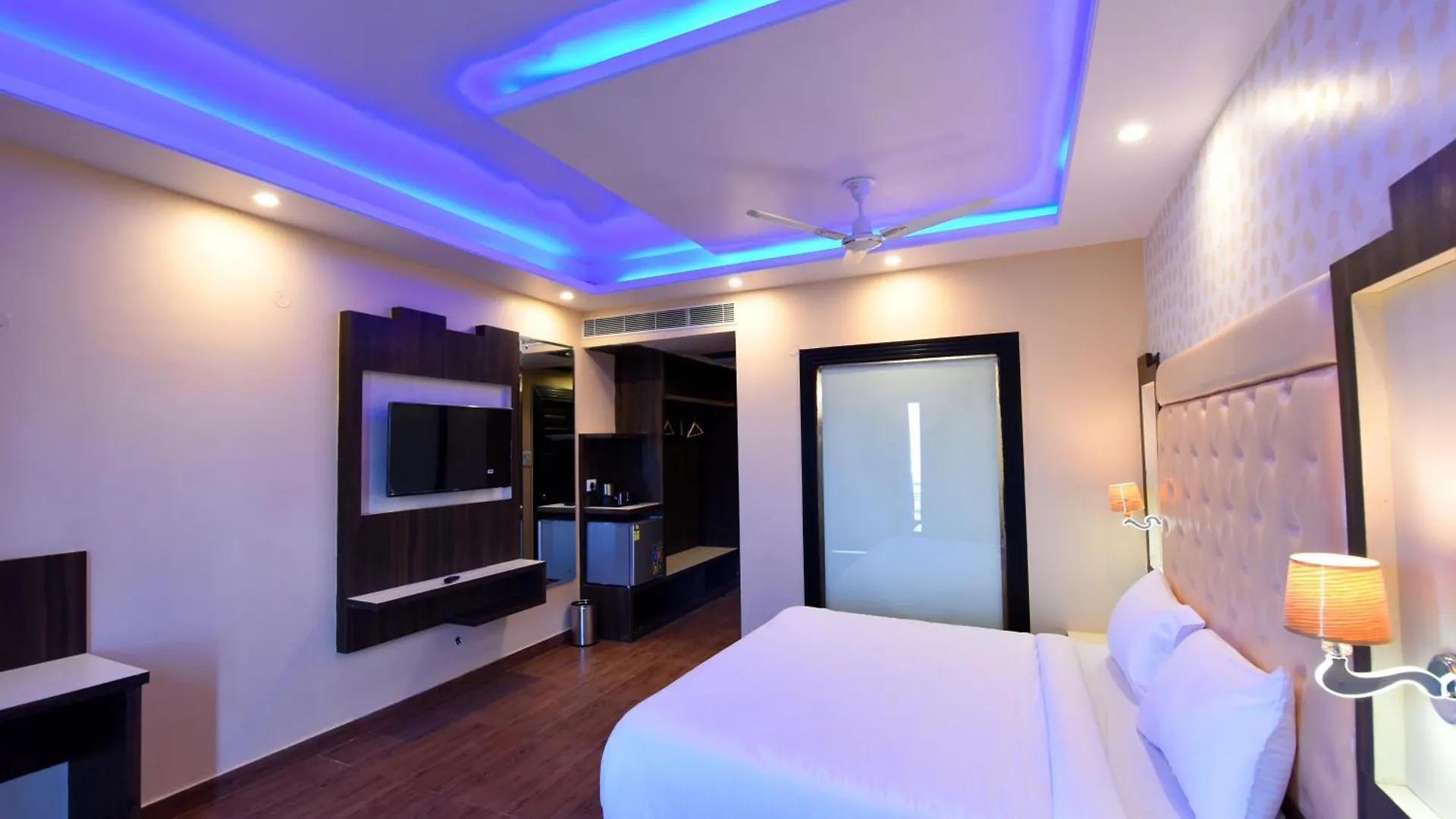 Royal Green Valley Mashobra By Naina Staycation - Mountain And Valley View Rooms Shimla