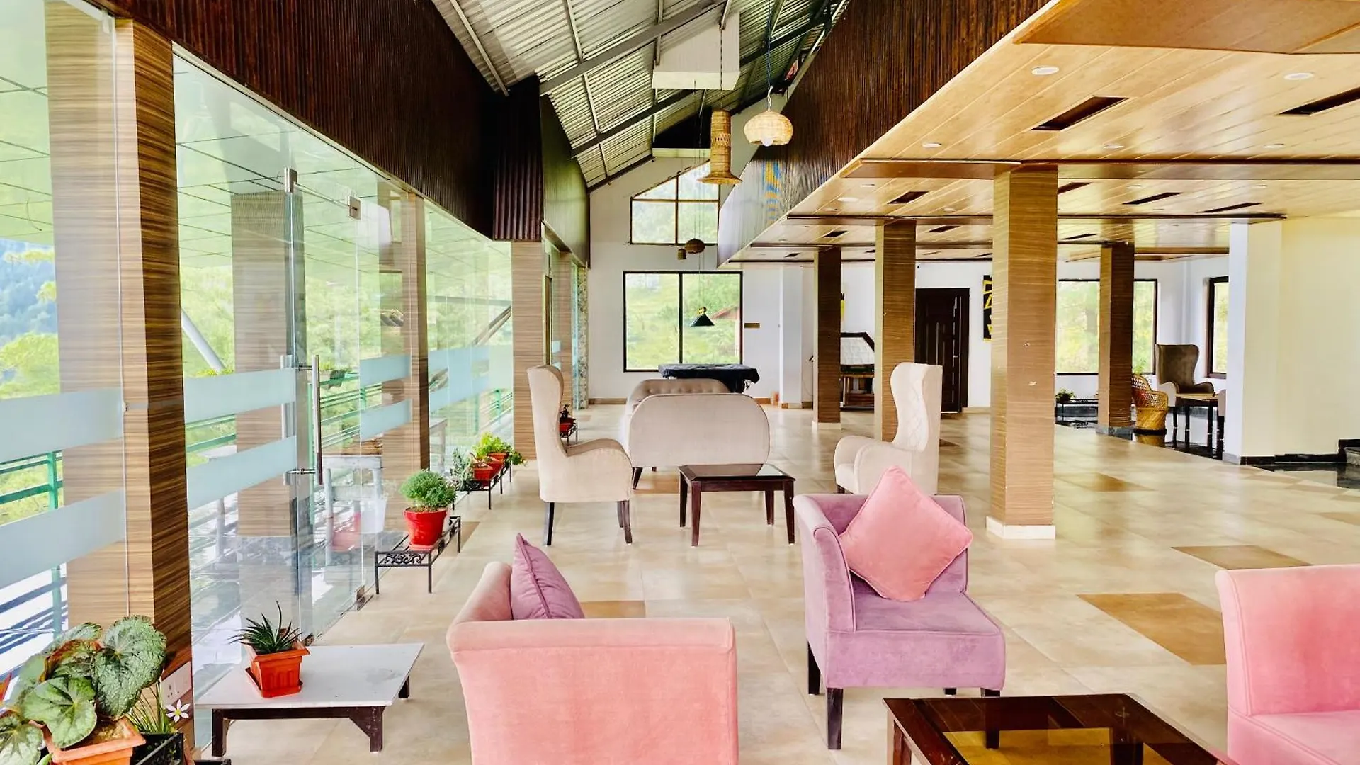Royal Green Valley Mashobra By Naina Staycation - Mountain And Valley View Rooms 4*, Shimla Indien